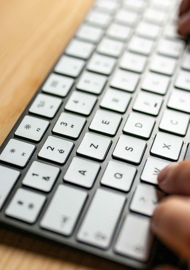 Tastaturaufkleber für IT-Beschaffung und generalüberholte Laptops